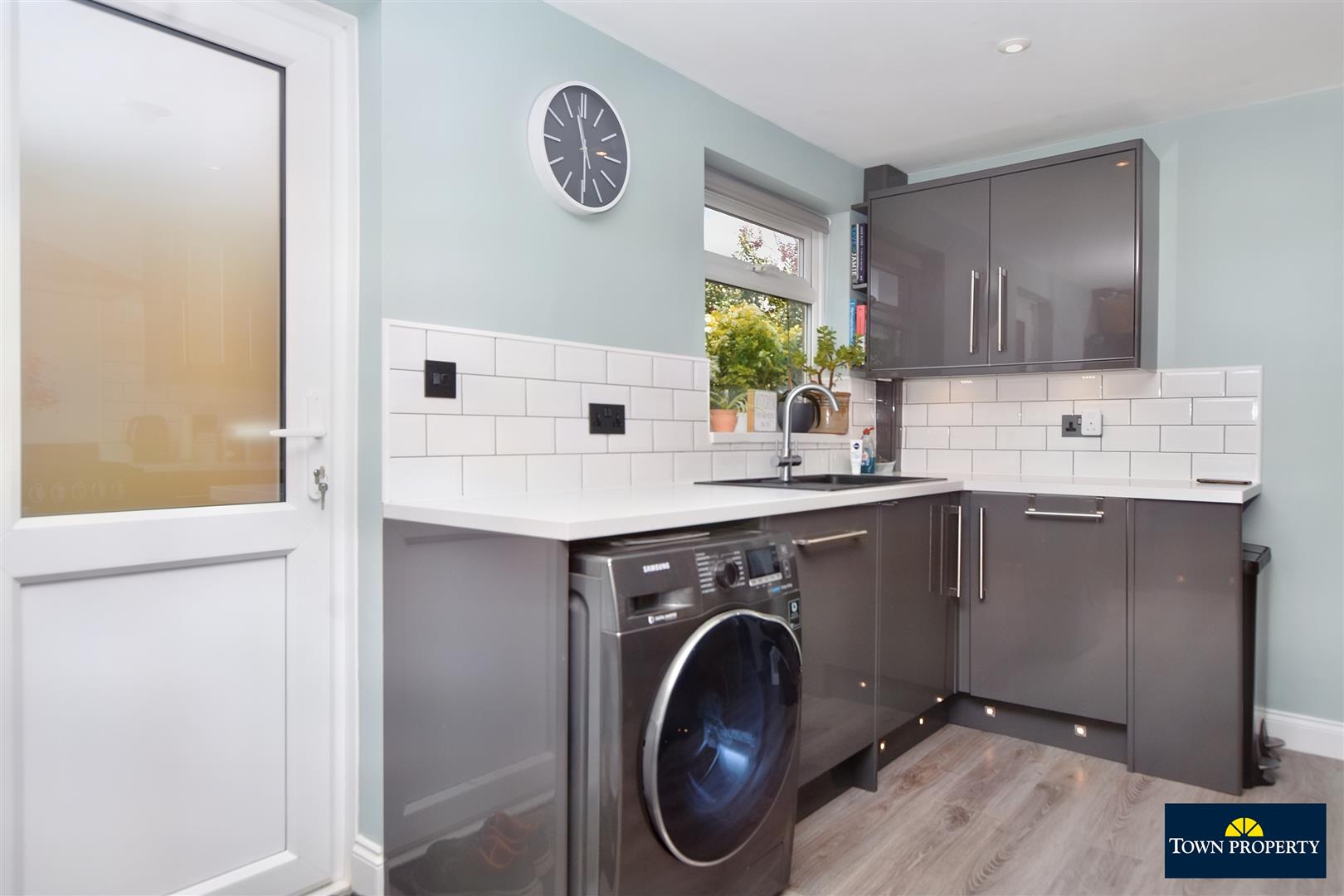 Property Details for Maplehurst Road Eastbourne BN22 0BA Town Property Estate Agents